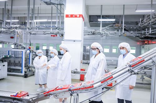 好麗友舉辦工廠開放日 媒體零距離體驗食品安全生產(chǎn)