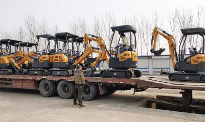 恒特挖掘機再發15臺微型挖掘機，高效交付助力客戶發展