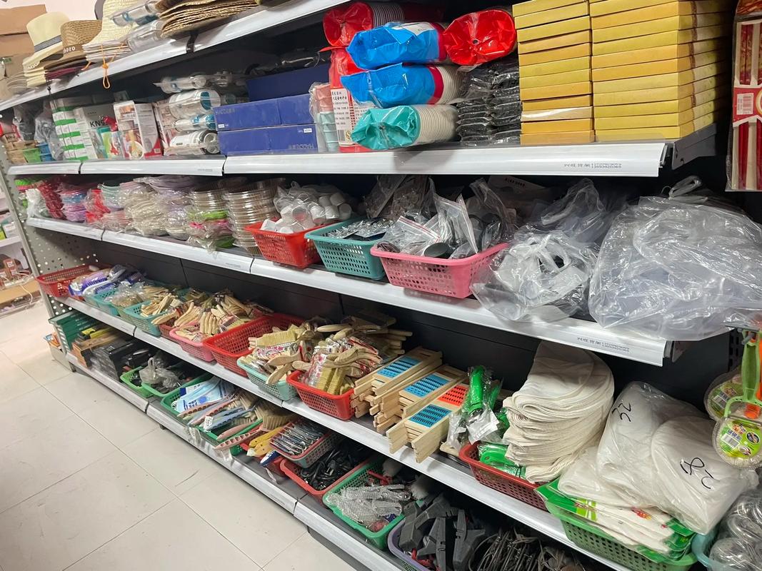 誠信經營，貨真價實——記一家公牛插座與五金電料雜貨店